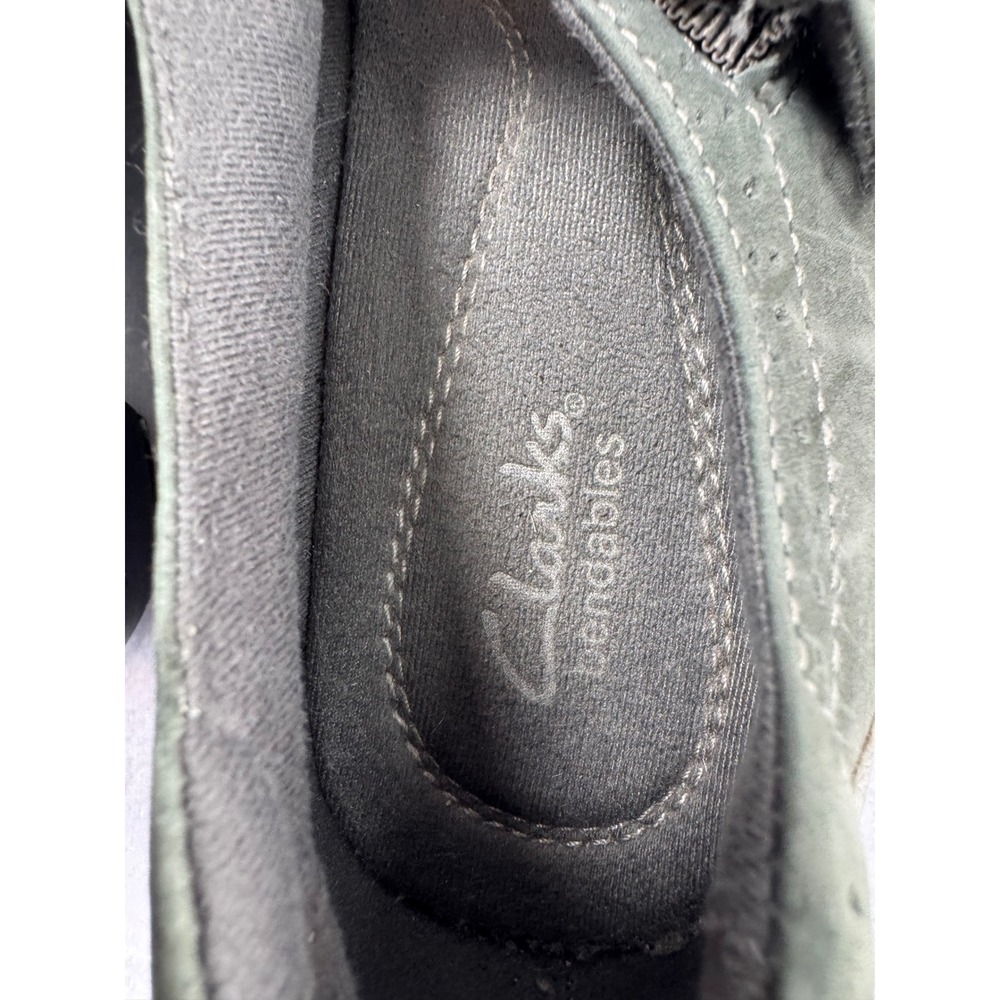 Dark Academia Clarks Womens 8.5 Mary Jane Grey Leather Brogue Block Heel 39346 - Picture 3 of 12